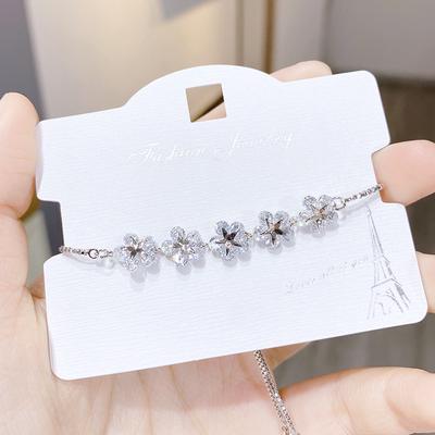 Nastavitelný rozšiřitelný náramek Korejská verze Hvězdy a květy Stylový dámský řetízkový náramek Perfektní dárek na rok 2024