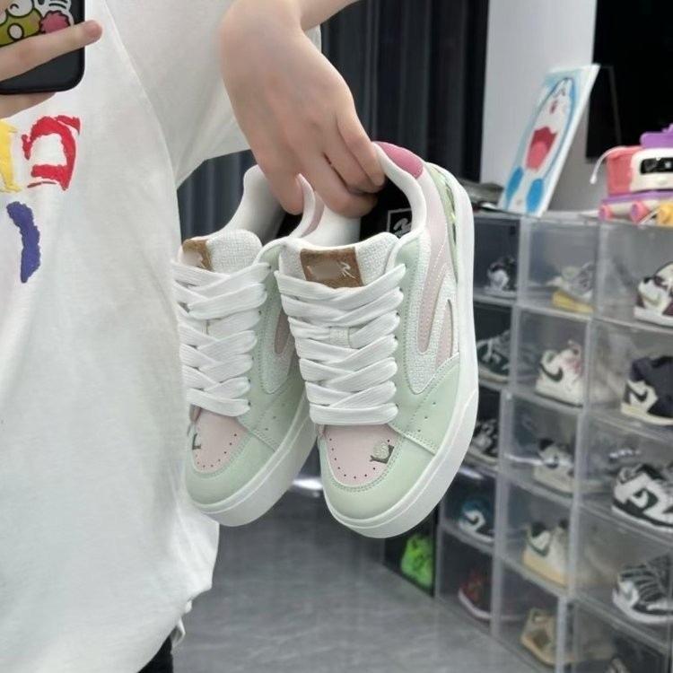 Dopamine embroidered little white shoes women's 2025 autumn new retro style versatile casual board shoes sports skateboard shoes