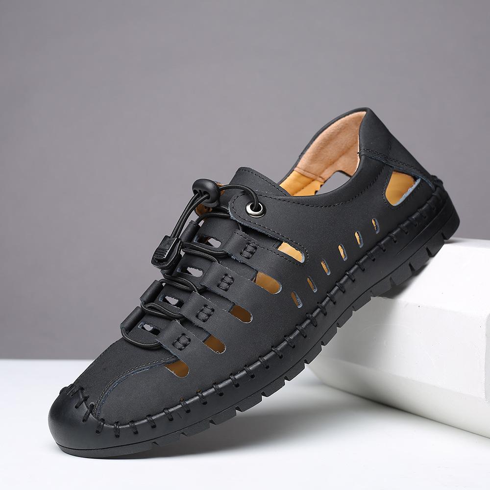 2025 summer new men's casual trendy men's shoes Korean version of versatile round head flat bottom soft leather trendy shoes hole shoes