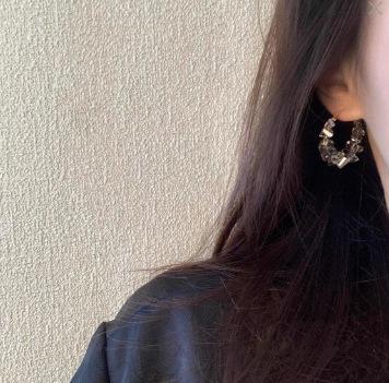 

Korea Dongdaemun Earrings Femininity Simple Crystal Circle Earrings Premium Sensitive Mori Cold Wind Earrings сірий колір