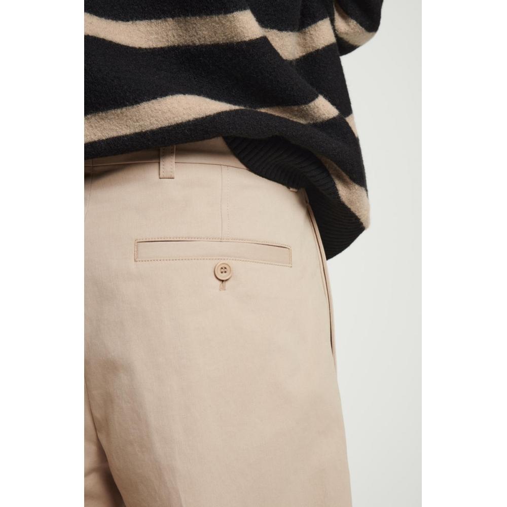 COS Japan Relaxed Fit Tapered Chinos