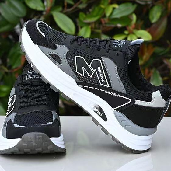 Men Running Shoes Comfortable Thick Soled 2025 Summer Sneakers for Men Wear-resistant Casual Shoes Running Male Sneakers