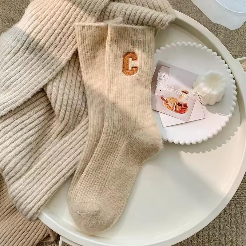 Luxury Women's Wool Socks Warm Winter Thick Cashmere Casual Japanese Fashion Solid Color Comfortable Home Socks Long High Quality