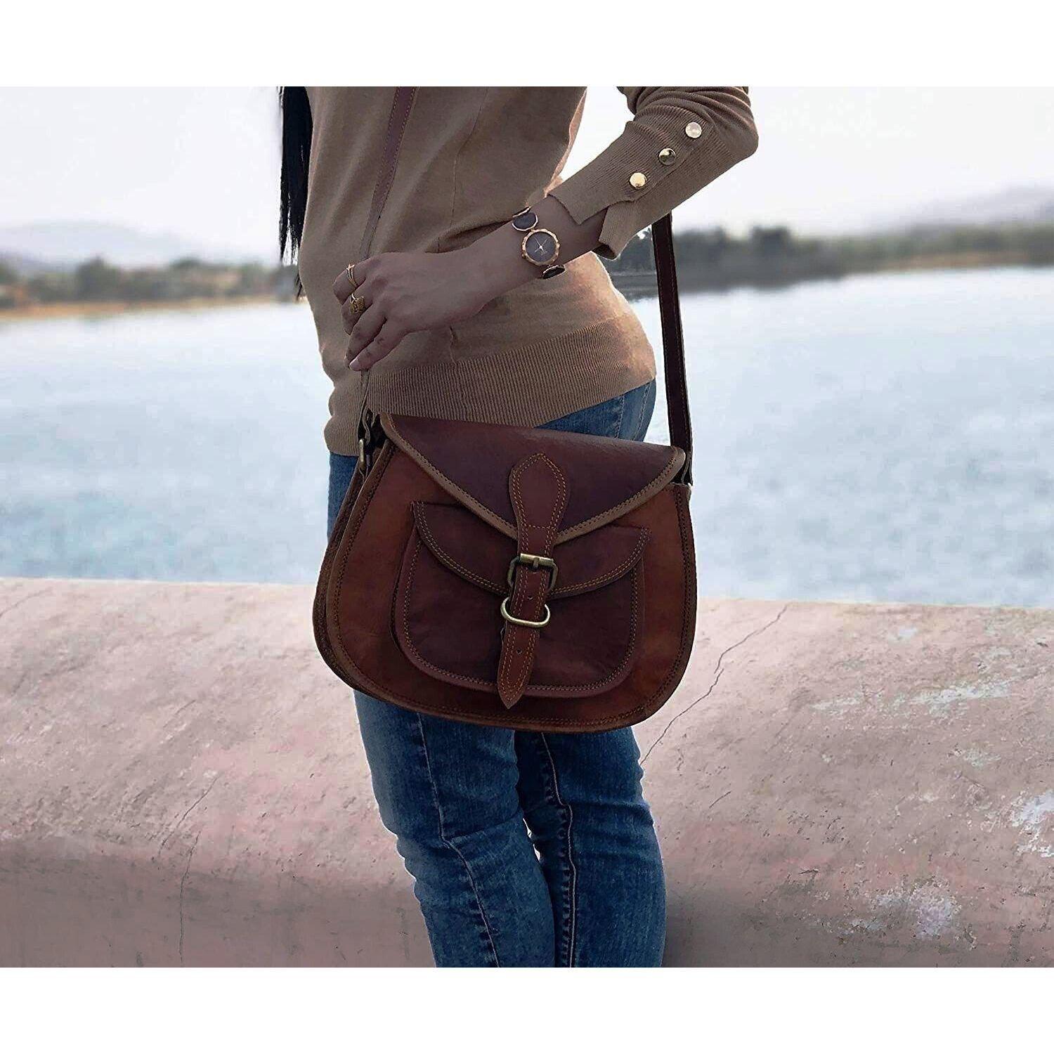 

Женская винтажная кожаная сумка-мессенджер ручной работы через плечо, повседневная сумка-бродяга 11 x 9 x 3 in коричневый