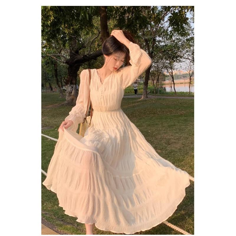 Vestido de praia branco feminino, primavera e outono, plissado, cintura, manga comprida, chiffon