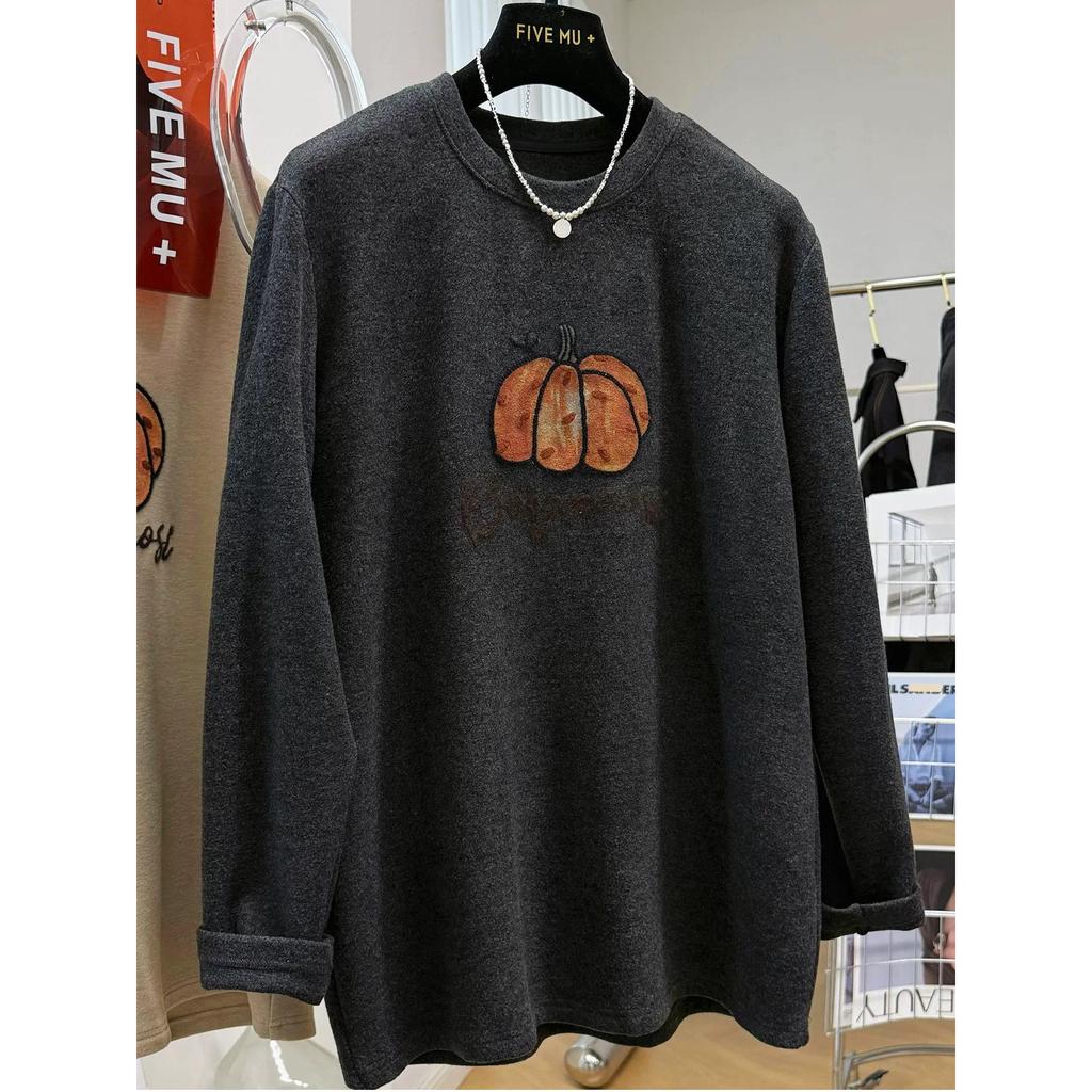 Plus Size Sister: Vintage Pumpkin Long-Sleeve Women's T-Shirt (Early Spring 2026 Collection)