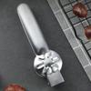 Pomůcky na ovoce a zeleninu – Louskáčky na ořechy