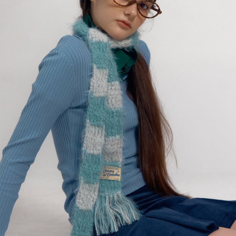 DANCING GRANDMA SOFT STRIPE MUFFLER : CLOUD blue