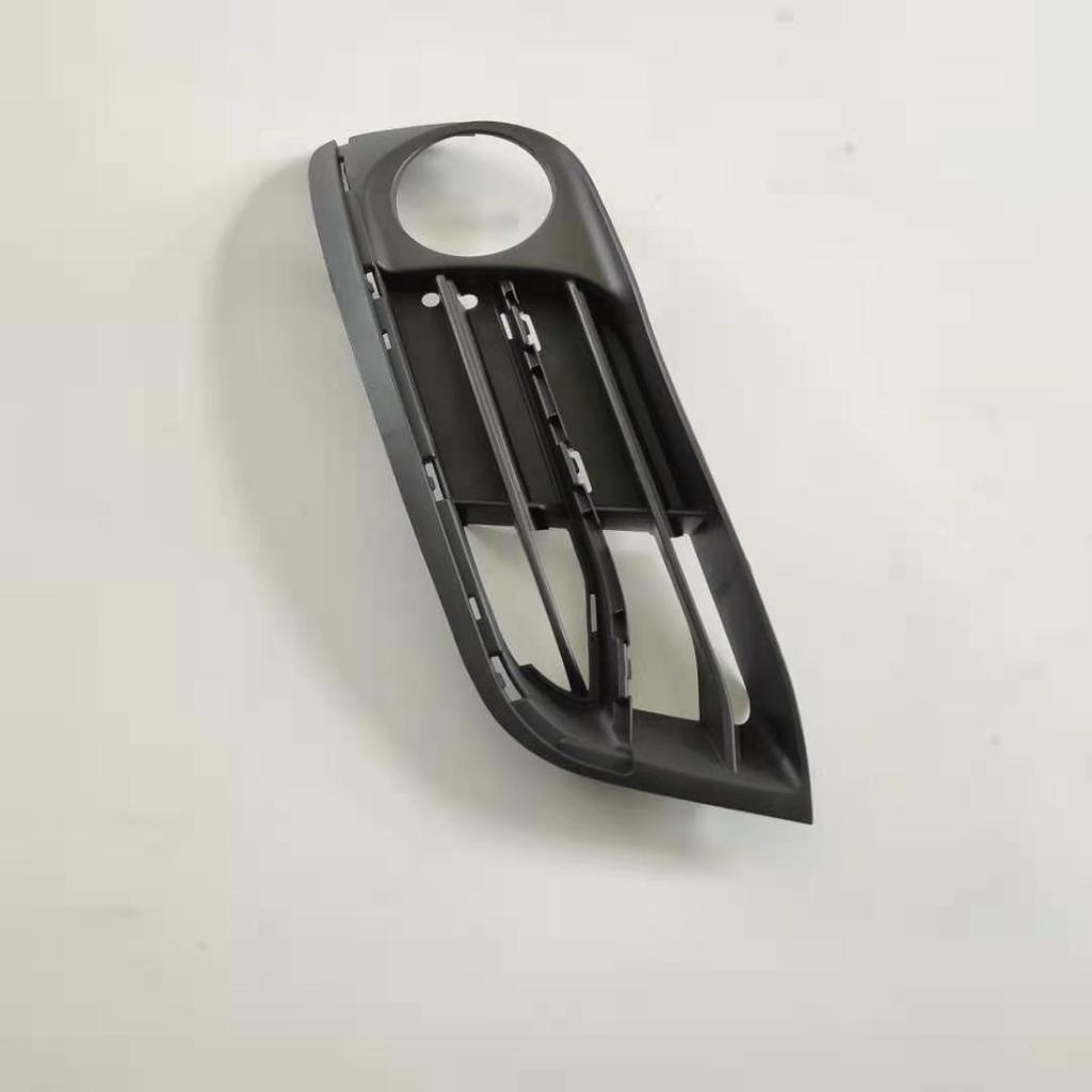 Black Honeycomb Grille with Fog Light Frame for BMW (Part Nos: 51117342391, 51117342392)