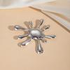 European & American Retro Firework Brooch for Women - Elegant, Versatile Metal Pin for Suit Jackets