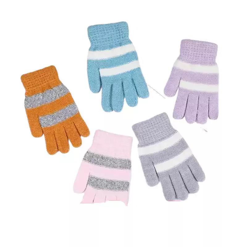 

Changbaosen Winter Warm Knitted Gloves - 2 Pairs (Random Color)