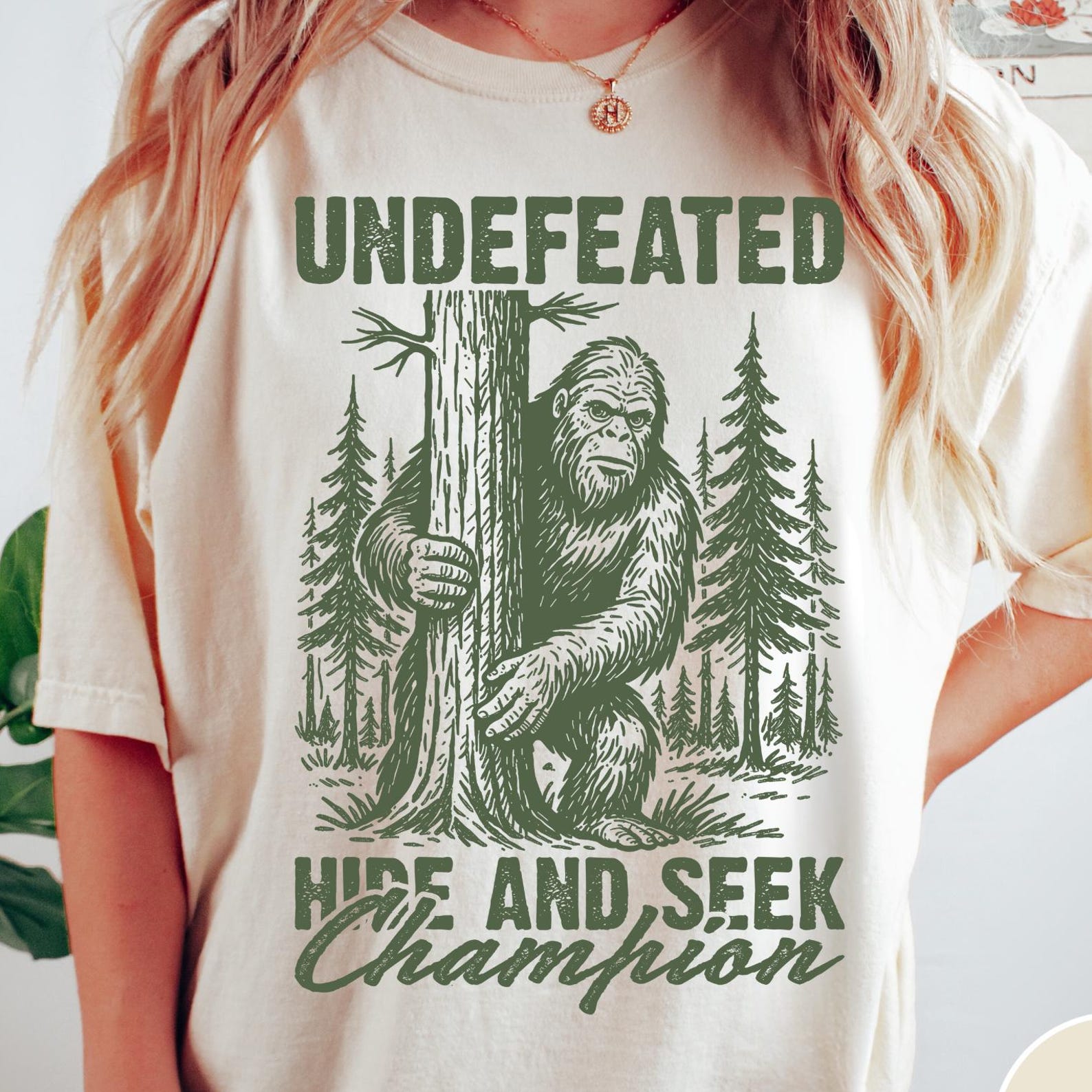 Vintage Bigfoot Comfort Colors® T-Shirt - Undefeated Hide and Seek Champion Bigfoot Unisex Graphic Tee L