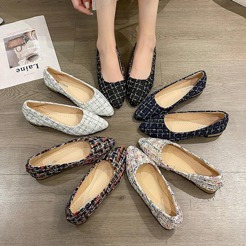 Mode Neue Frühling und Sommer Spitzschuh Bequeme Lässige Flache Schuhe Metalldekoration Flacher Ausschnitt Atmungsaktive Damenschuhe