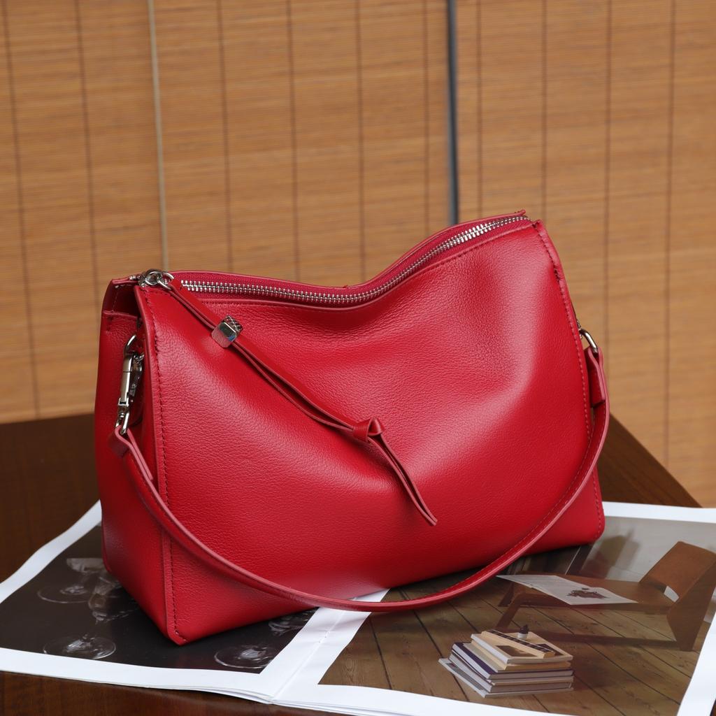 Genuine Leather Women's Bag 2025 New Style Single Shoulder Casual Small Bag Female Simple Top Layer Cowhide Leather Decoration Handbag