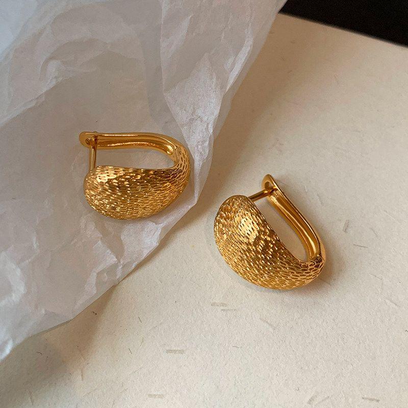 Accessible Luxury Fashion Unique Metal Female Summer Niche Style Ear Clip Gold Textured Earrings/Pair