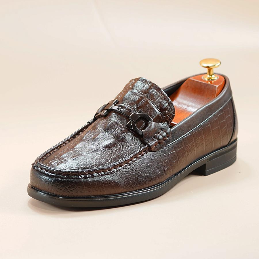 Men's shoes spring 2025 new trend men's leather shoes soft sole one pedal versatile Korean version of business casual shoes