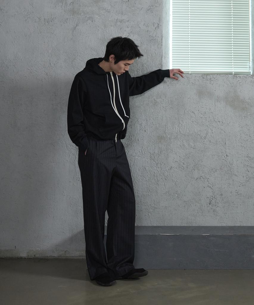 Deossingindeeodeeo Fine Pinstripe Straight Wide Slacks Black