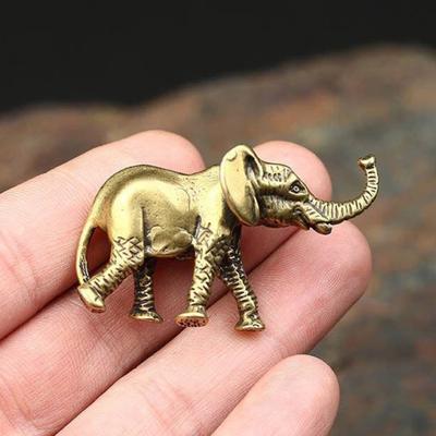 Yousheng Mini Elefante Ornamento Elefante Solido Retro in Lega Statuetta Elefante da Scrivania per Cruscotto Auto Decorazione Ufficio Casa Scrivania