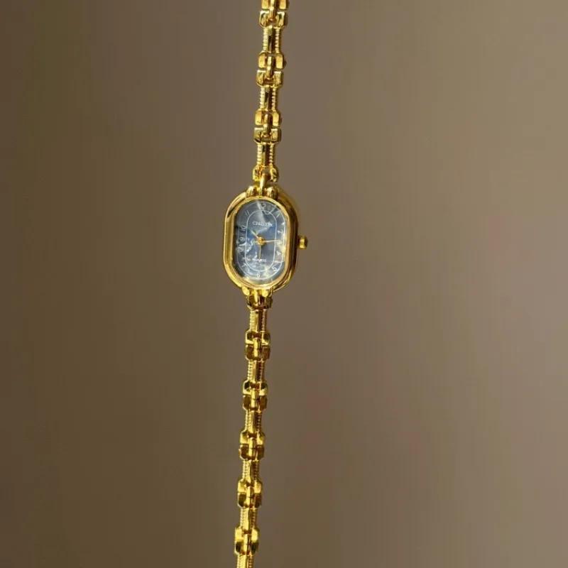 New Retro Gold Bracelet Women's Watch Light Luxury Ladies Wristwatch Fashion Waterproof Women's Quartz Watches Montre Femme