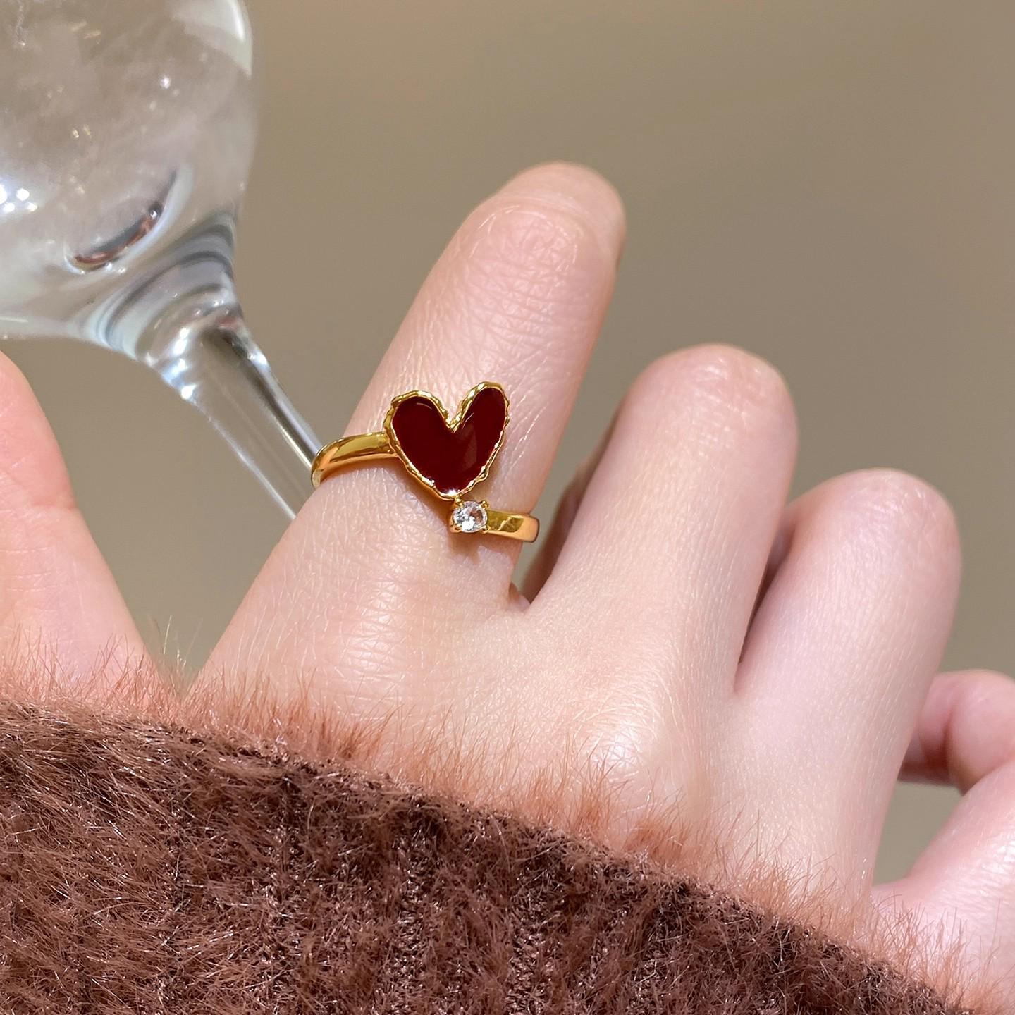 Exquisite French Red Heart Zirconia Open Ring for Women – Versatile High-End Hand Jewelry