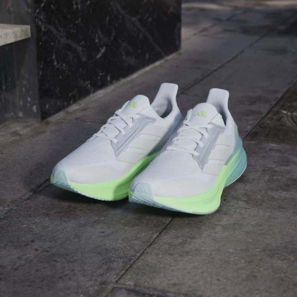 

AdidaS Women S cuShioned Running ShoeS Whitegreen 225