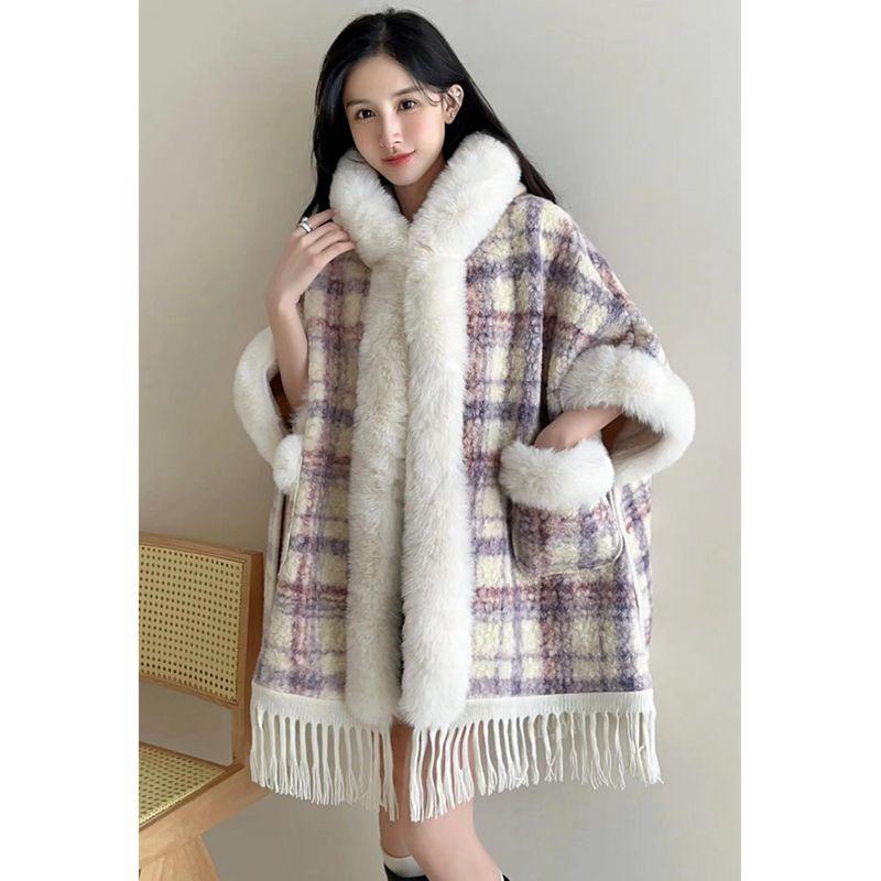 Mit Fleece gefütterter verdickter Schal Großer Pelzkragen Umhang Umhang Oberbekleidung Damen Herbst und Winter Neuankunft stilvolle Kapuzenoberbekleidung