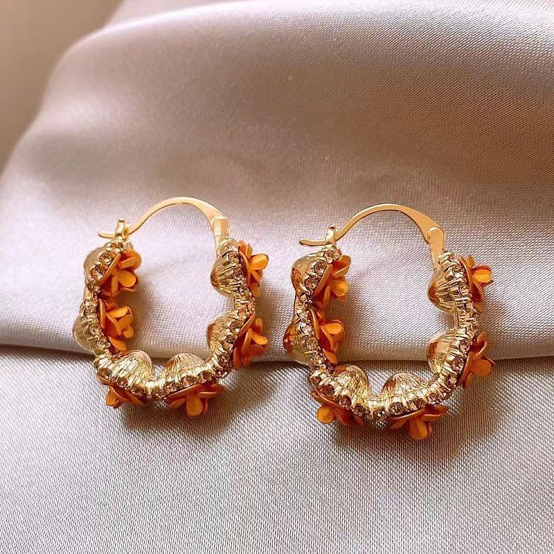 2024 Autumn/Winter Luxury Floral Ear Cuffs for Women - Unique, Stylish Earrings