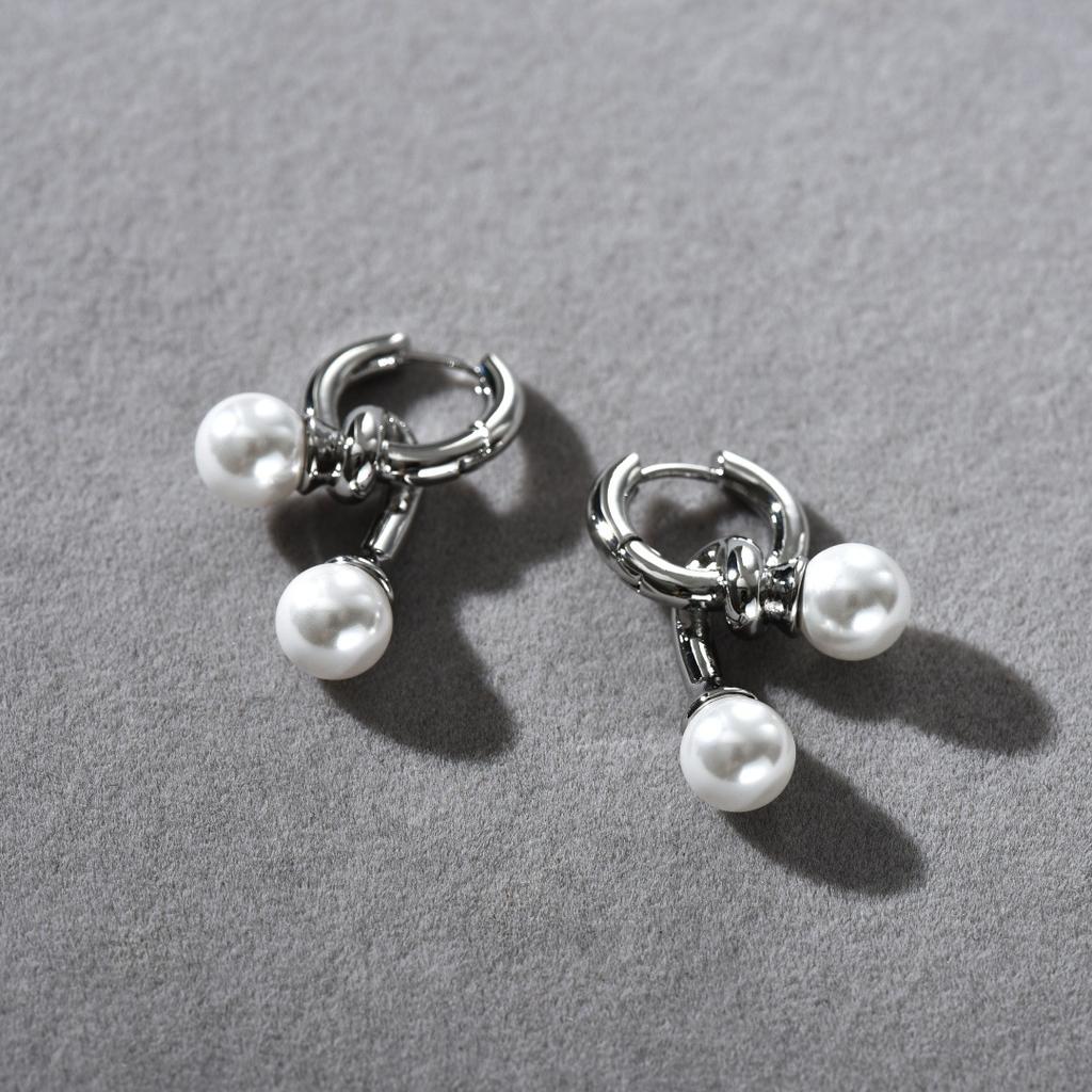 Niche Design Style Temperament Fashion Personality Unique Knotted Pearl Ear Buckle Earrings Fashion Commuter Earrings