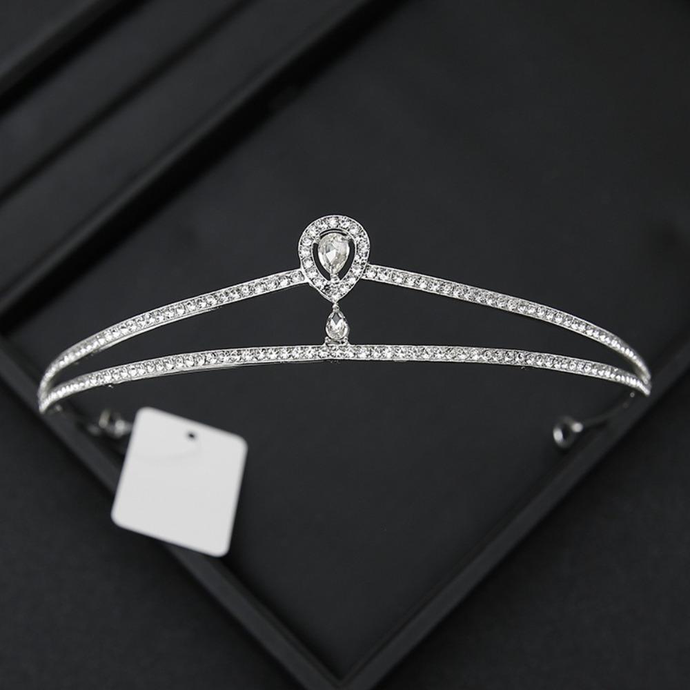 

Crystal Rhinestone Wedding Bride Crown Alloy Material Vintage Style Princess Crown Simple Design Hair Jewelry Wedding Ceremony