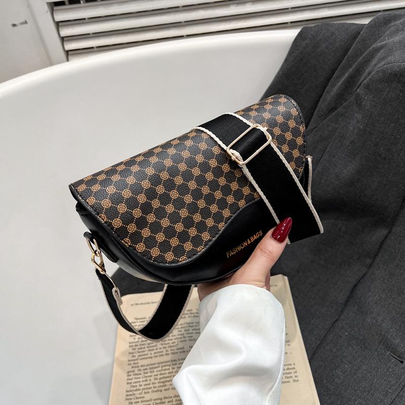 Trend leopard print presbyopia retro versatile saddle bag summer popular high-end shoulder messenger bag women