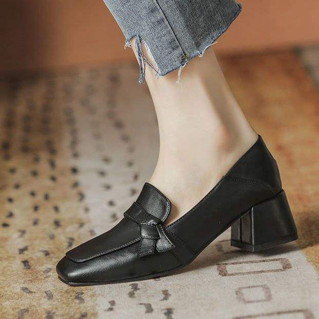 High-quality loafers women's spring and autumn 2025 new real soft leather single shoes retro one-pedal British style small leather shoes