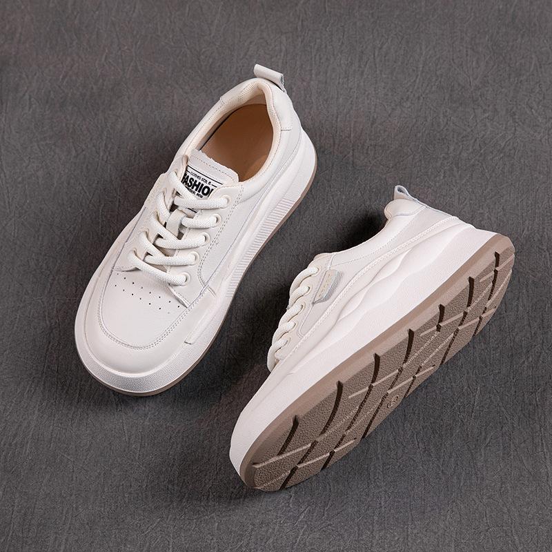 

Первый слой коровьей кожи маленькие туфли на доске женские весна 2025 новая кожа растворяющая плоскую подошву толстая подошва одинарные туфли женские повседневные туфли 35