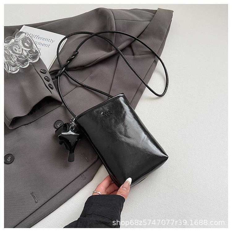 

2025 new summer mini bag women s summer messenger bag light mobile phone bag change bag key bag bag bag чёрный