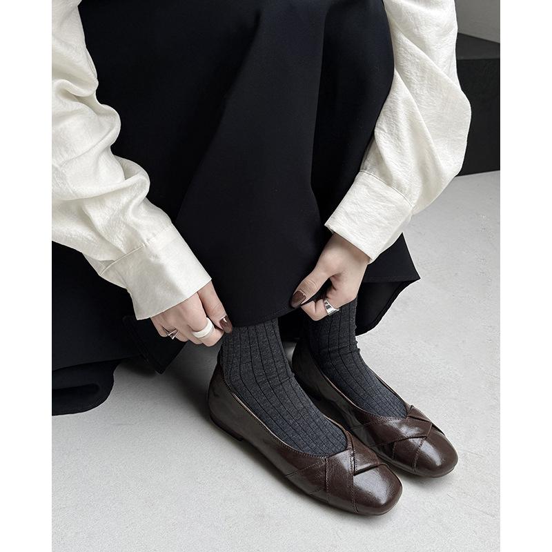 Opera girl~! French temperament flat-bottomed ballet shoes women's comfortable round head soft leather light mouth commuting shoes