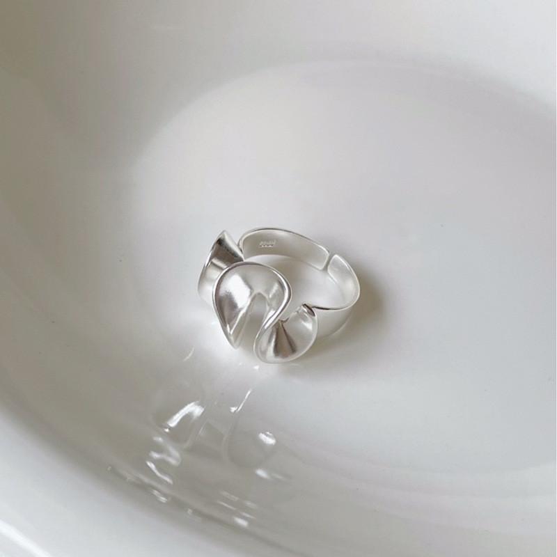 Stylish Minimalist Open Adjustable Copper Ring With Unique Geometric Petal Design