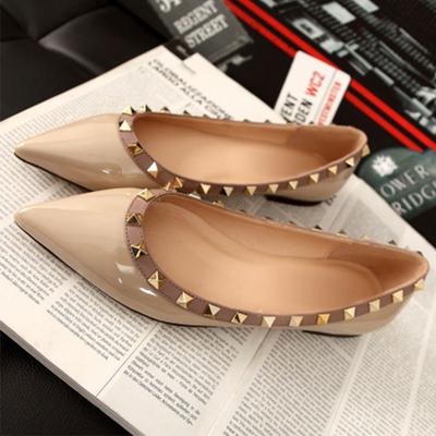 Modello a fondo piatto~ scarpe a punta singola da donna a fondo piatto tacco piatto in salice scarpe da barca bocca bassa suola morbida scarpe da donna 2024 nuove scarpe con rivetti