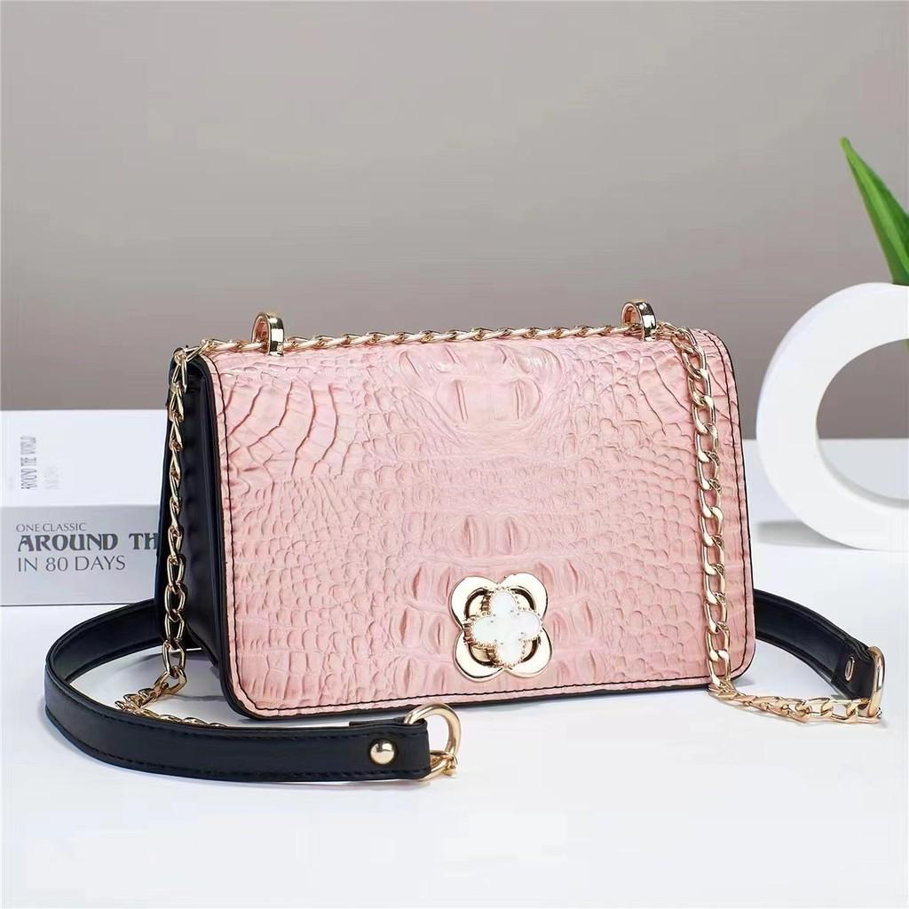 

Stylish Red Pu Pillow Shaped Small Bag Perfect For Urban Casual Outfits рожевий