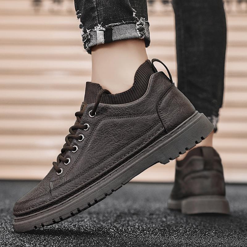 Fashion Men's Shoes 2025 New Autumn Black Leather Shoes Anti-skid Wear-resistant Light Board Shoes Breathable Booster Men Sneakers