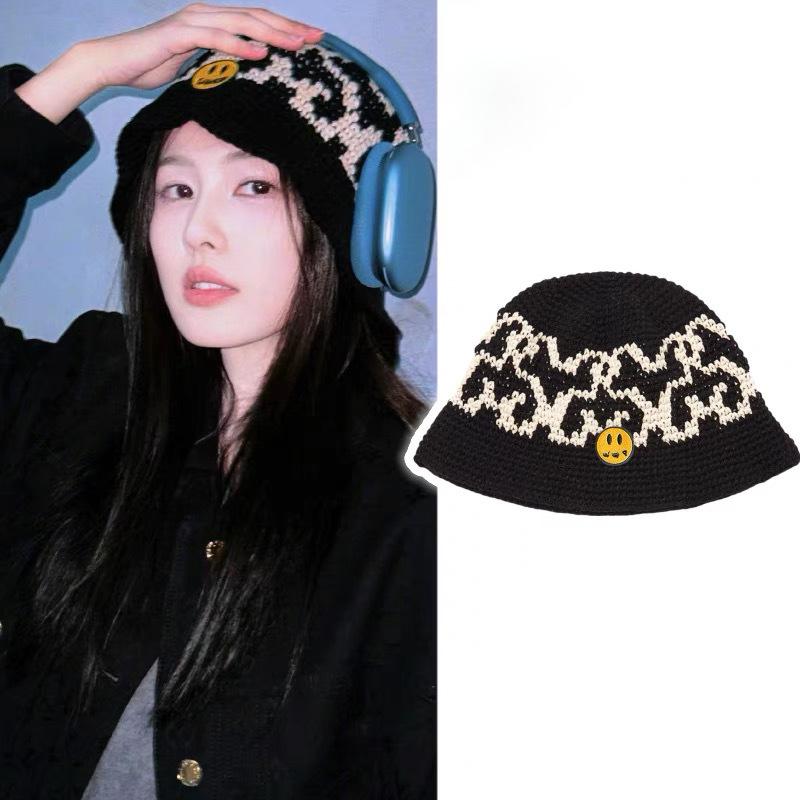 

Вязаная крючком жаккардовая панама женская со смайликом тканевая наклейка шерстяная шапка осень-зима теплая шляпа-ведро хип-хоп холодная шапка мужская one size fits all чёрный
