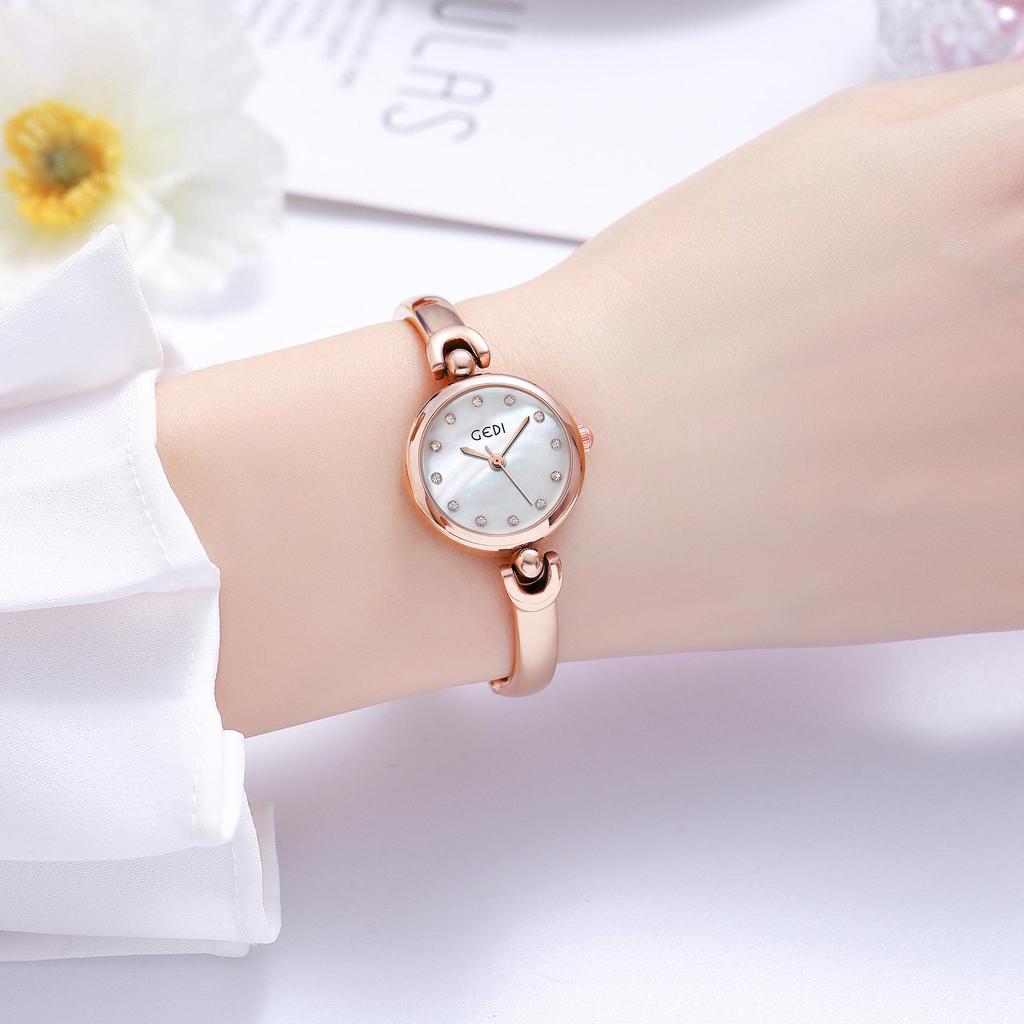 Gedi Niche Student Women's Waterproof Quartz Alloy Bracelet Watch with Simple Round Dial