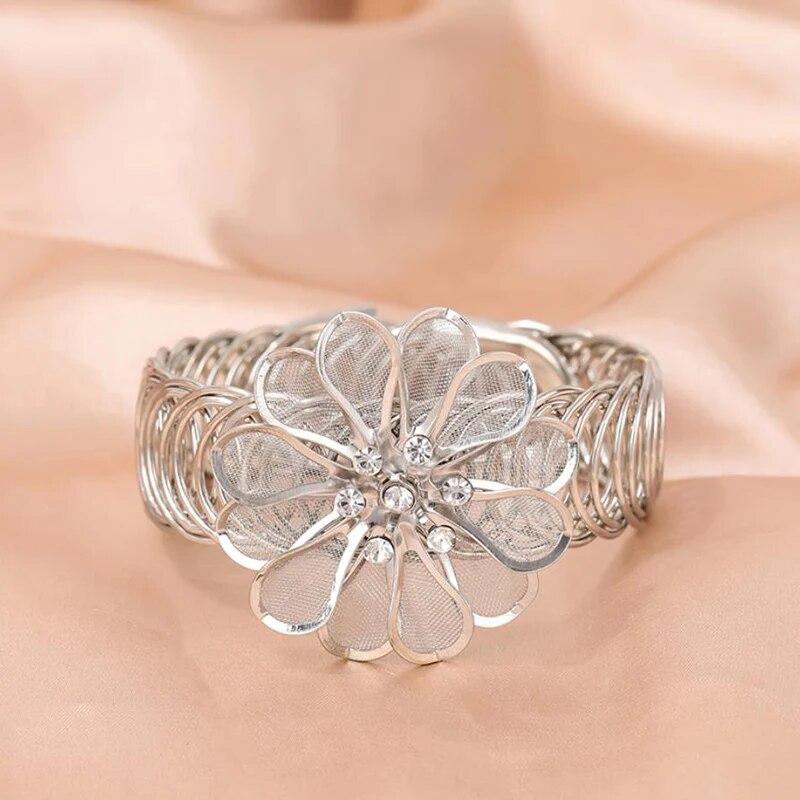 

Новые классические блестящие браслеты со стразами, женские модные браслеты с листьями и цветами, браслет для женщин, богемные открытые браслеты, ювелирные изделия для вечеринок, аксессуары в стиле панк моря