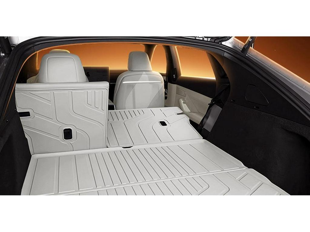 Lynk & Co 08 EMP Trunk Mat TPE26: Car Interior Decorative Foot Mat