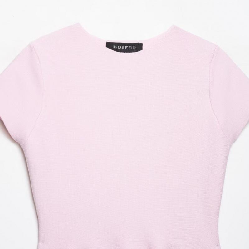 Spring 2026: European & American Style Cropped Knit Top