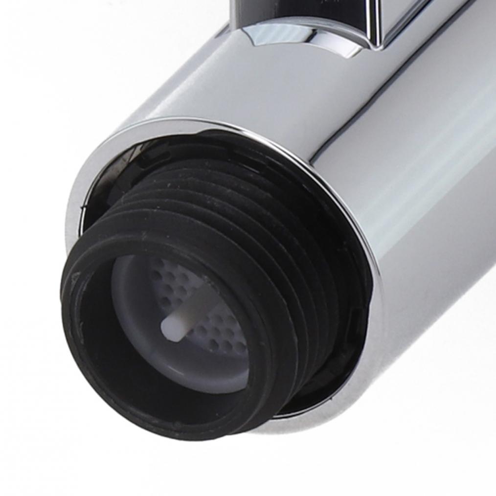 Snygg och funktionell köksduschhuvudspridare i ABS-material
