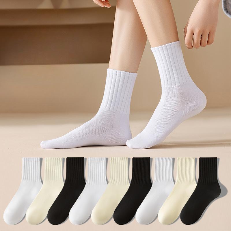 Female Autumn and Winter New Deodorizing Sweat Absorbing Comfortable Cotton Tube Socks