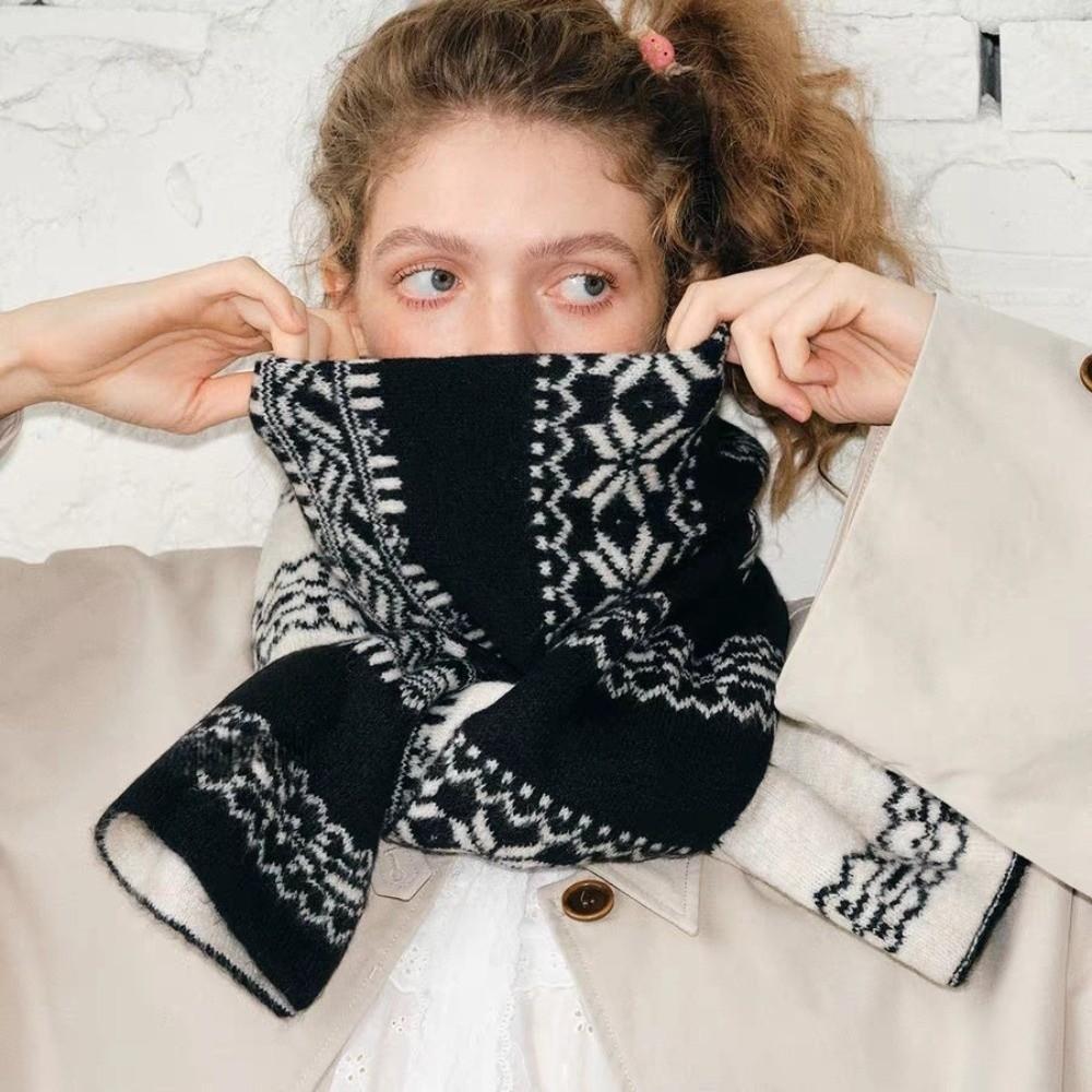 Knitted Fabric Christmas Scarf Snowflake Pattern Neck Wrap Gifts Knitted Scarf for Women
