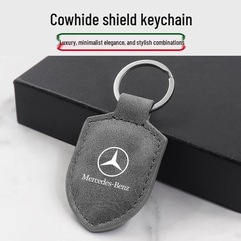Sleek Carbon Fiber Leather Keychain for Mercedes-Benz V-Class V300L & Vito V260