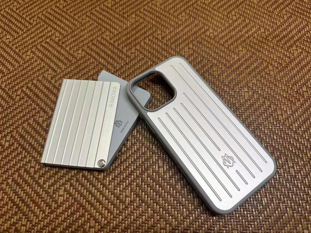 Magnesium Aluminum Alloy Phone Case for Apple Luggage