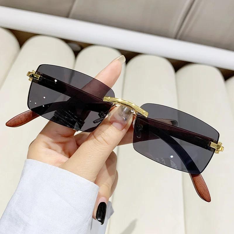 Outdoor Small Frame Square Sunglasses Women Men Luxury Casual Sun Glasses Mirror Black Colors Designer Brand Fashion