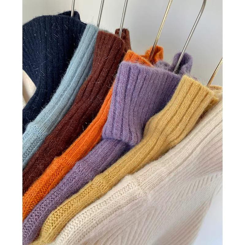 2024 New Women's Shiny Soft Turtleneck Sweater - Thick, Lazy Style, Loose Knitted for Autumn and Winter